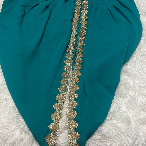 Beautiful indian outfit Dhoti style - Picture 2 of 7